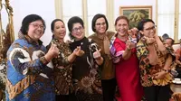 Susi Pudjiastuti dan para menteri Kabinet Kerja periode 2014-2019 di akhir masa jabatan. (dok. Twitter/@susipudjiastuti/https://twitter.com/susipudjiastuti/Putu Elmira)