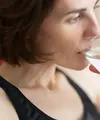 Banyak yang meyakini minum air putih bisa mengatasi cegukan/Copyright unsplash/Engin Akyurt