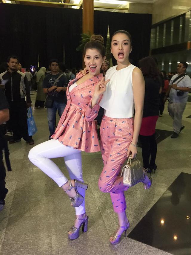 [Bintang] 8 Foto Kebersamaan Raline Shah dan Millane Fernandez