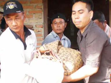 Suami Bunuh Istri lalu Bunuh Diri