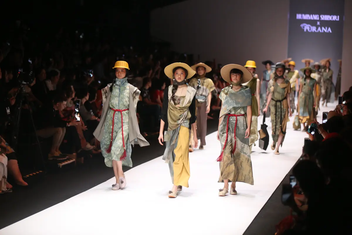 Humbang Shibori x Purana di JFW 2019