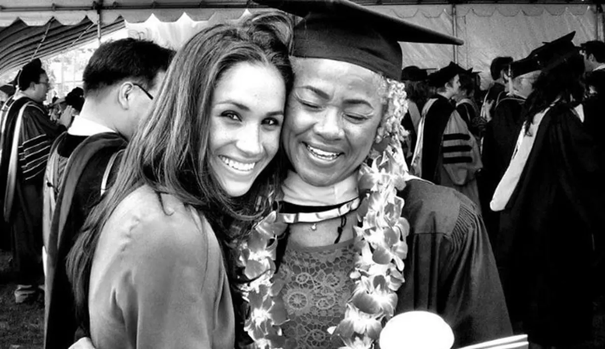 Seperti yang dilaporkan The Seun (3/12), di halaman Facebook Doria tertuliskan bahwa ia bekerja di  Didi Hirsch Mental Health Services California. Saat Meghan berusia enam tahun, Doria pun bercerai dari suaminya, Thomas. (Doc. The Sun)