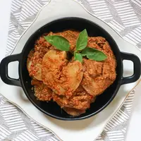 Resep Rendang Jengkol Sunda./Copyright shutterstock.com/g/Rahmah+Hastuti