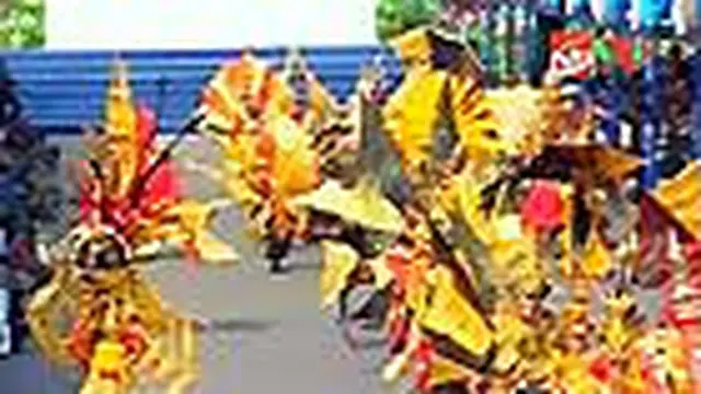 Kemeriahan di Jember Fashion Carnaval