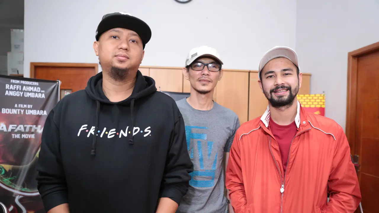 [Bintang] Raffi Ahmad, Nagita Slavina dan Rafathar