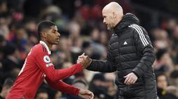 Berlaga di depan ribuan pendukungnya di Stadion Old Trafford, Manchester United langsung bermain menekan. Hasilnya, Setan Merah menang tiga gol tanpa balas. (AFP/Oli Scarff)