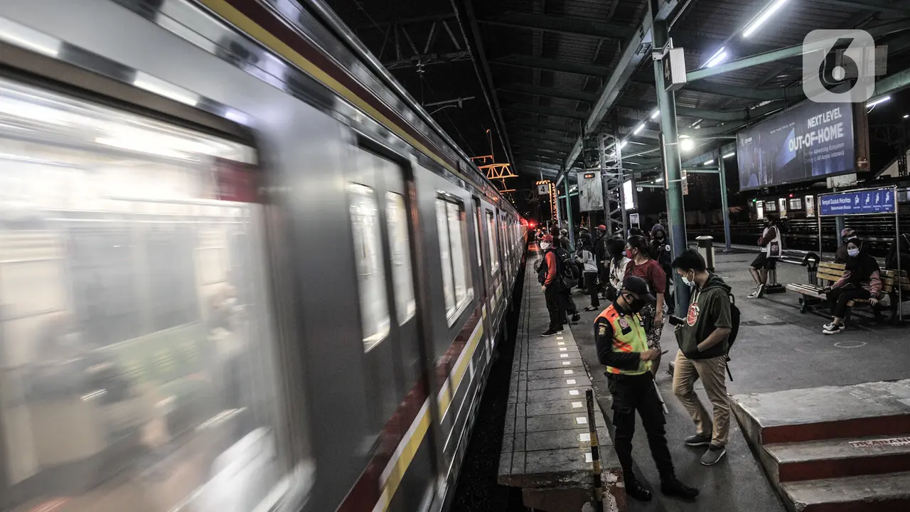Pembatasan Jam Operasional KRL Selama PSBB Ketat Jakarta