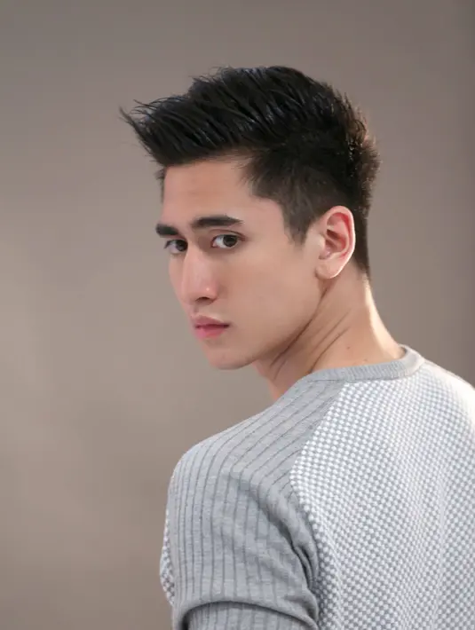 "Rasanya seneng banget ya, bisa bertemu dengan temen-temen baru. Seneng akan tayang di SCTV. Sejak dulu ingin merasakan sinetron yang tayang di SCTV," ujar Verrell dilokasi syuting belum lama ini. (Nurwahyunan/Bintang.com)