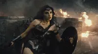 Gal Gadot sebagai Wonder Woman dalam Batman v Superman: Dawn of Justice. (Warner Bros)