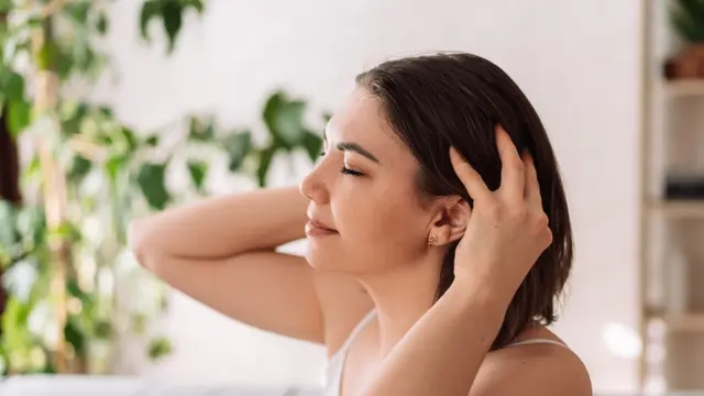 Penggunaan Teknik Pemijatan untuk Tingkatkan Pertumbuhan Rambut, Intip Panduannya!