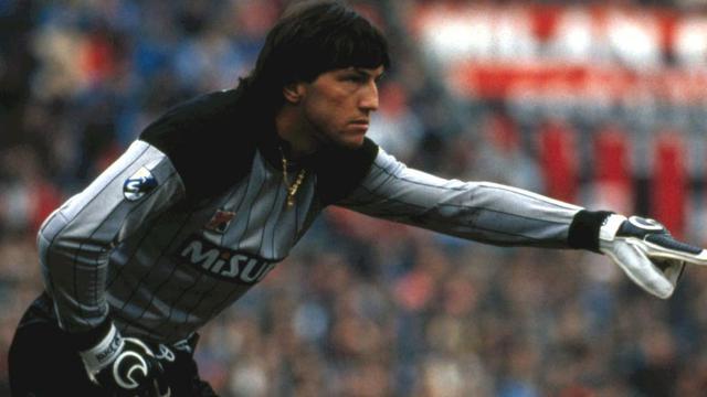 Pemain legendaris Inter Milan Walter Zenga