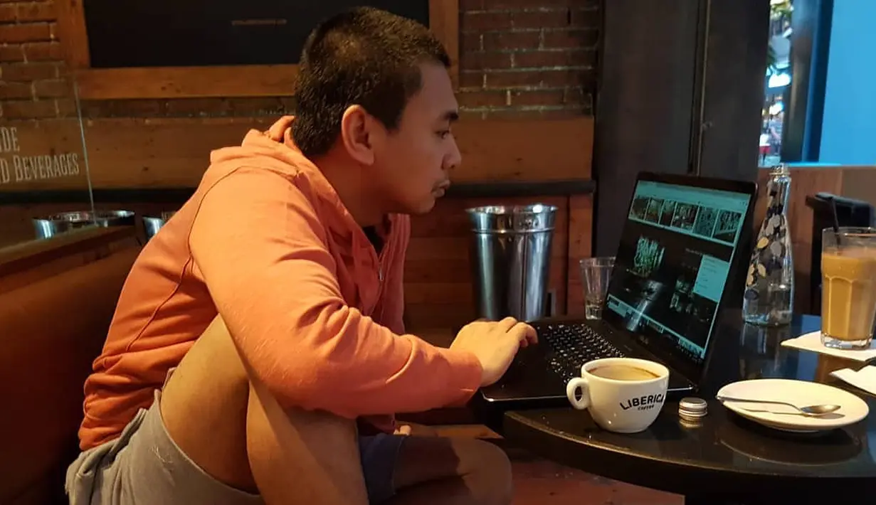 (Instagram/raditya_dika)