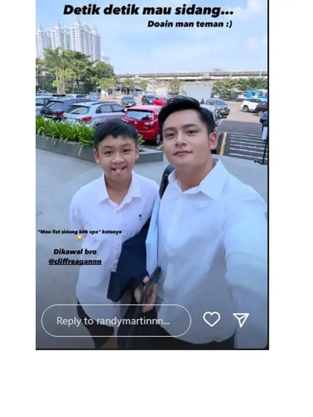 8 Momen Randy Martin Lulus Sarjana, Jalani Sidang Skrispsi dengan Lancar