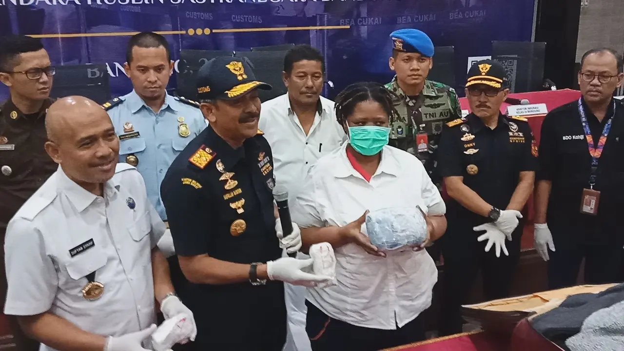 Perempuan asal Afrika simpan sabu ke pakaian dalam