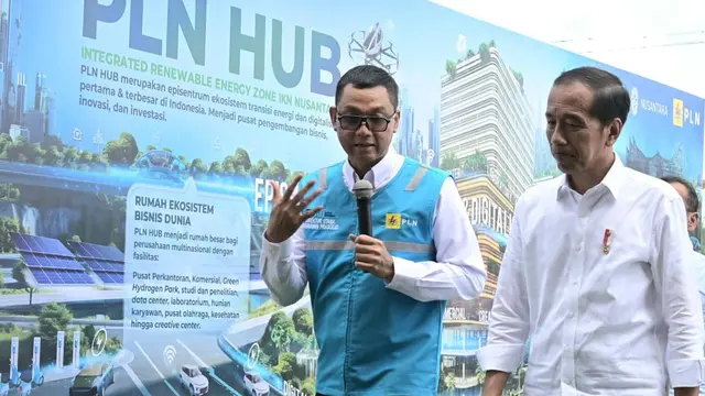 Presiden Joko Widodo (Jokowi) melakukan peletakan batu pertama atau groundbreaking pembangunan pusat ekosistem transisi energi dan layanan digital yang pertama dan terbesar di Tanah Air atau PLN Hub di jantung Ibu Kota Negara (IKN). (Foto: PLN)