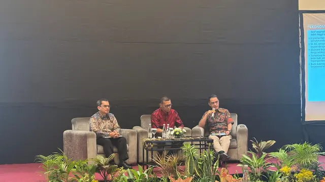 Direktur Departemen Pengelolaan Moneter & Aset Sekuritas BI Ronald D. Parluhutan saat Media Briefing di Yogyakarta, Jawa Tengah, Jumat (22/8/2025). (Foto: Liputan6.com/Tira Santia)