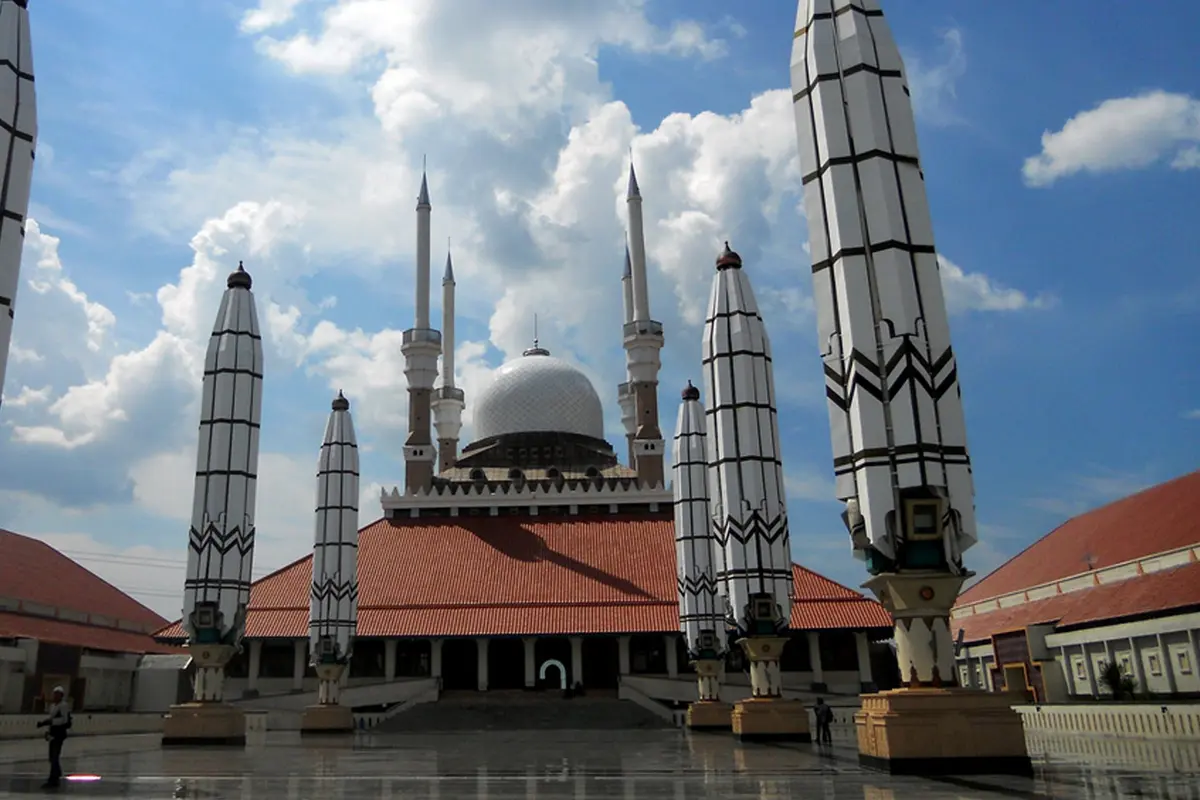 6 Masjid Cantik di Indonesia