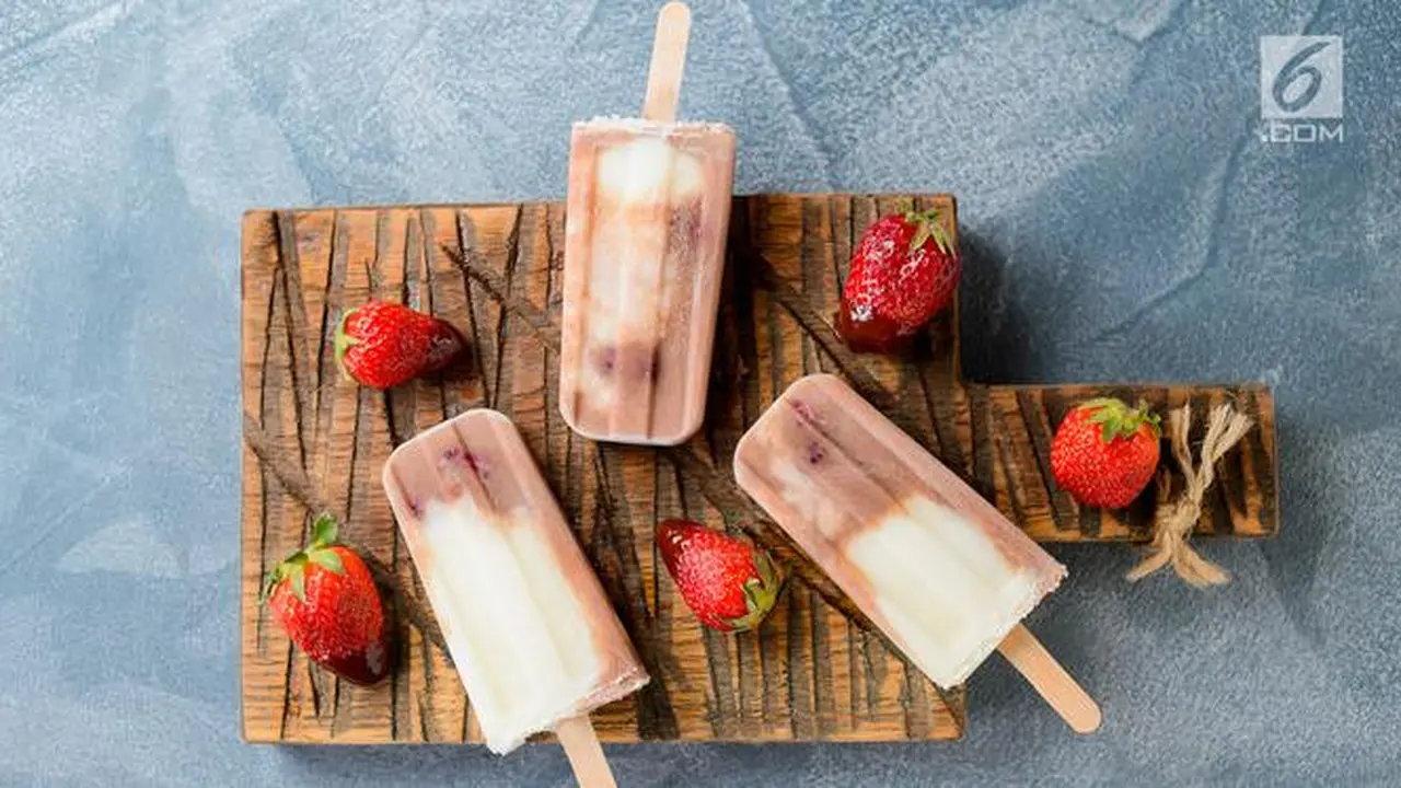 3 Resep Popsicle Segar untuk Menu Buka Puasa Bersama Si Kecil