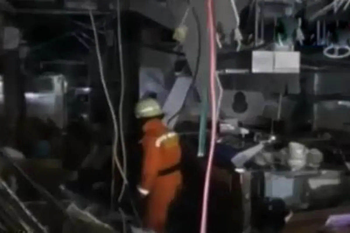 20150721-Ledakan-Gas-Jakarta