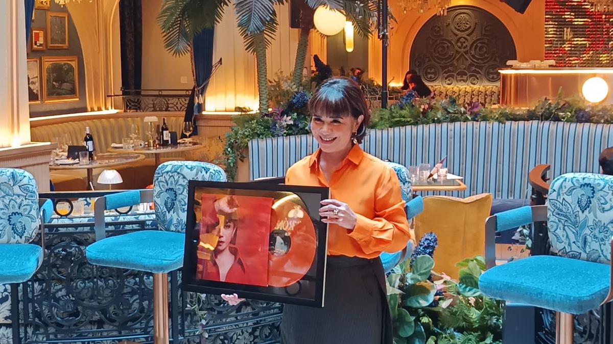 Ruth Sahanaya Sewindu Tak Rilis Album, Kini Comeback Lewat EP Merindu di Usia 60 Tahun