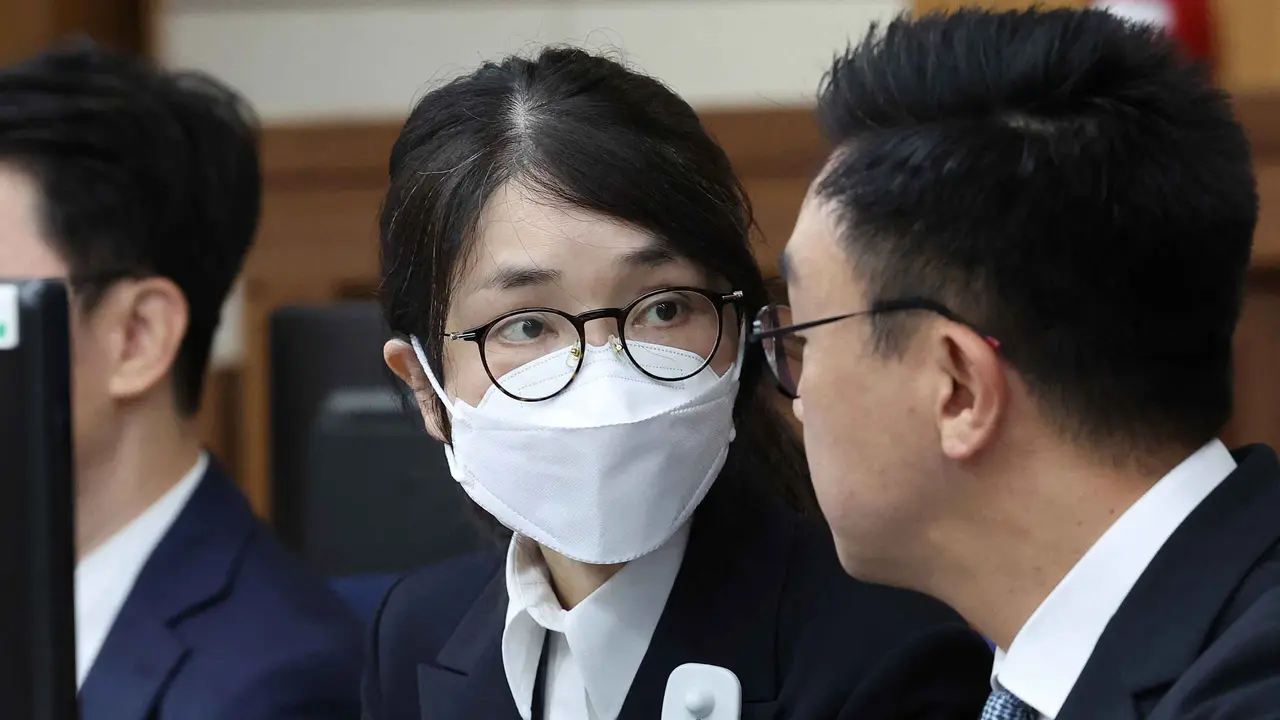 Terjerat Kasus Korupsi, Mantan Ibu Negara Korsel Mulai Diadili
