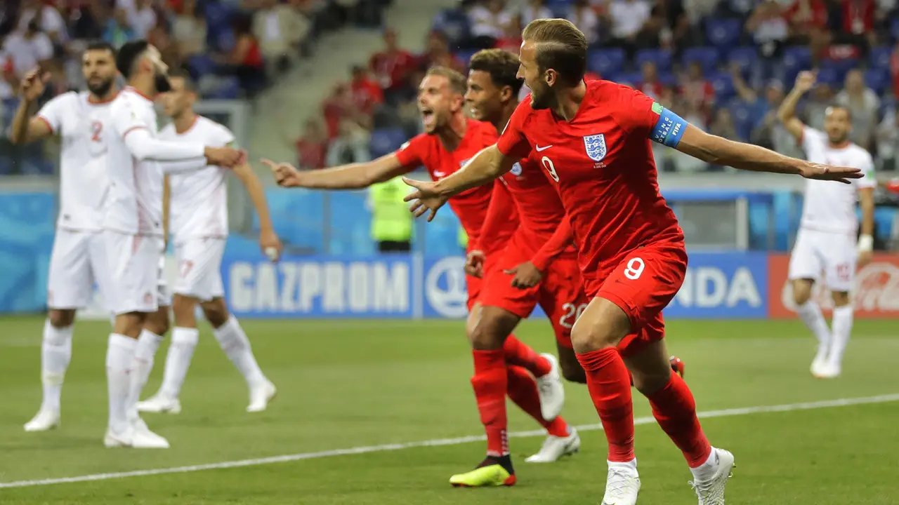FOTO: Harry Kane Tampil Gemilang, Inggris Bungkam Tunisia
