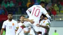 Para pemain Spanyol merayakan gol yang dicetak Diego Costa ke gawang Albania pada laga kualifikasi Piala Dunia 2018 di Stadion Loro Borici, Shkoder, Minggu (9/10/2016). Spanyol menang 2-0 atas Albania. (Reuters/Antonio Bronic)