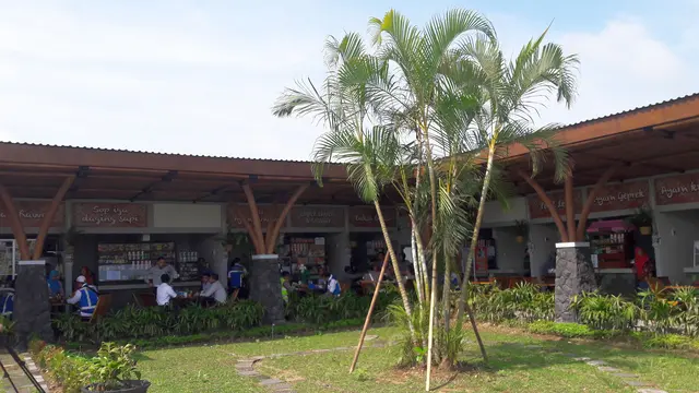 Rest Area KM 597 B Ruas Tol Ngawi-Kertosono. (Bawono/Liputan6.com)