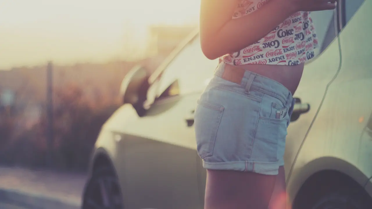 Tanda Kamu Cuma Mau Flirting Tapi Nggak Mau Jadian Sama Gebetan