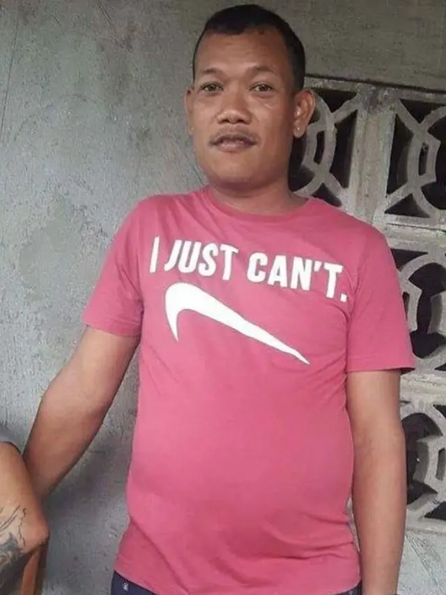 6 Pelesetan Merek di Kaus Ini Nyeleneh Banget, Bikin Tepuk Jidat