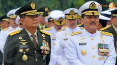 Kepala Staf TNI Angkatan Darat, Jenderal TNI Budiman berdampingan dengan Kepala Staf TNI AL, Laksamana TNI Marsetio (Liputan6.com/ Herman Zakharia)