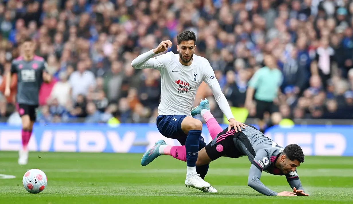 Rodrigo Bentancur jadi nama terakhir yang menghuni daftar pemain termahal asal Uruguay. Penggawa Tottenham Hotspur itu memiliki nilai pasar sebesar 28 juta euro atau Rp438 miliar. (AFP/Glyn Kirk)