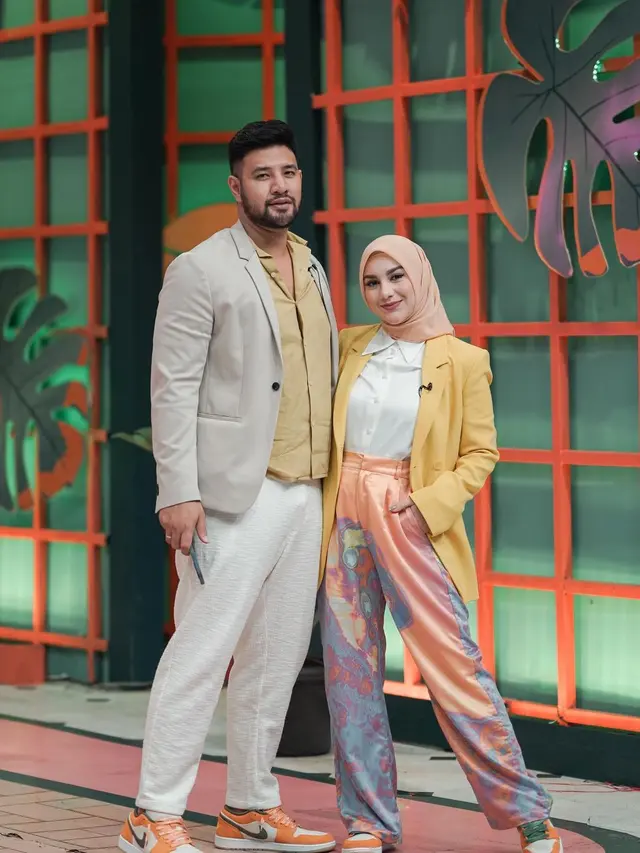 7 Potret Kompak Irish Bella dan Ammar Zoni, Lebarkan Bisnis di Dunia Fashion