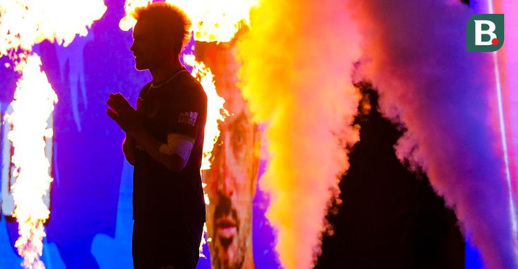 Pemain Fury Squad, Falcao memasuki lapangan pertandingan dalam laga perebutan peringkat ketiga Futsal X Series 2 melawan Lynx Hunters yang berlangsung di GOR UNJ, Rawamangun, Jakarta, Minggu (18/01/2026). (Bola.com/Bagaskara Lazuardi)