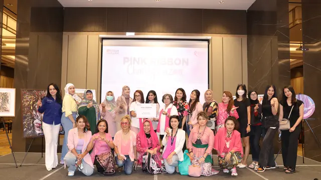 Kampanye Pink Ribbon Hilton Garden Inn Jakarta Taman Palem