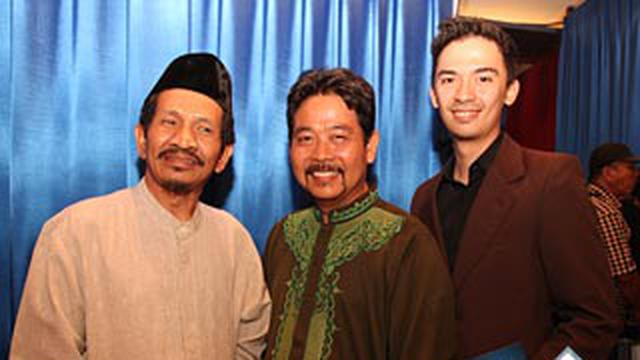 Bang Madit Rela Dicubit Penggemar Showbiz Liputan6 Com