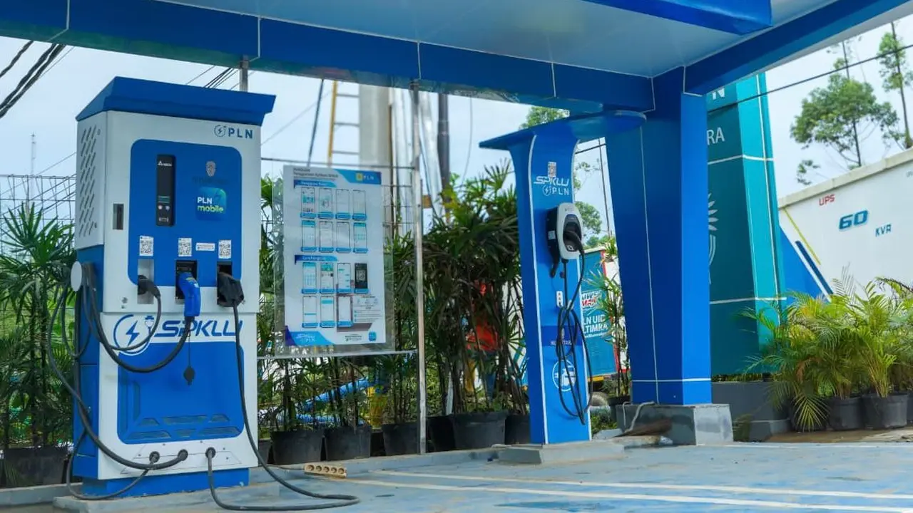 PT PLN (Persero) menyiagakan 18 unit Stasiun Pengisian Kendaraan Listrik Umum (SPKLU) di IKN.  (Dok PLN)