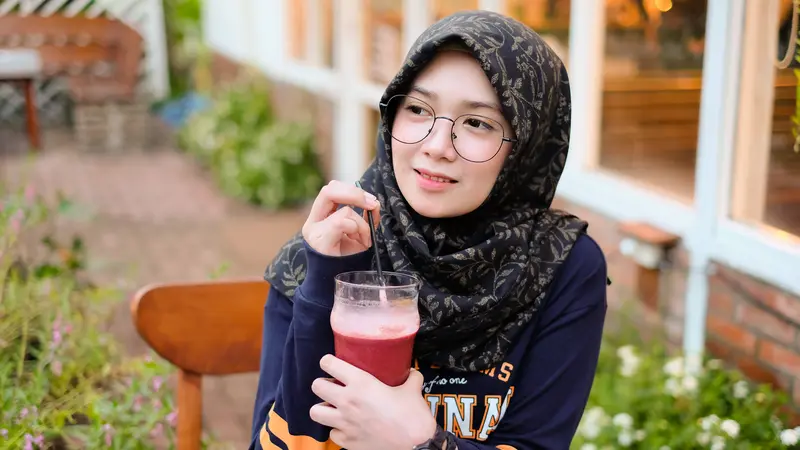 Cara Memakai Hijab Segi Empat