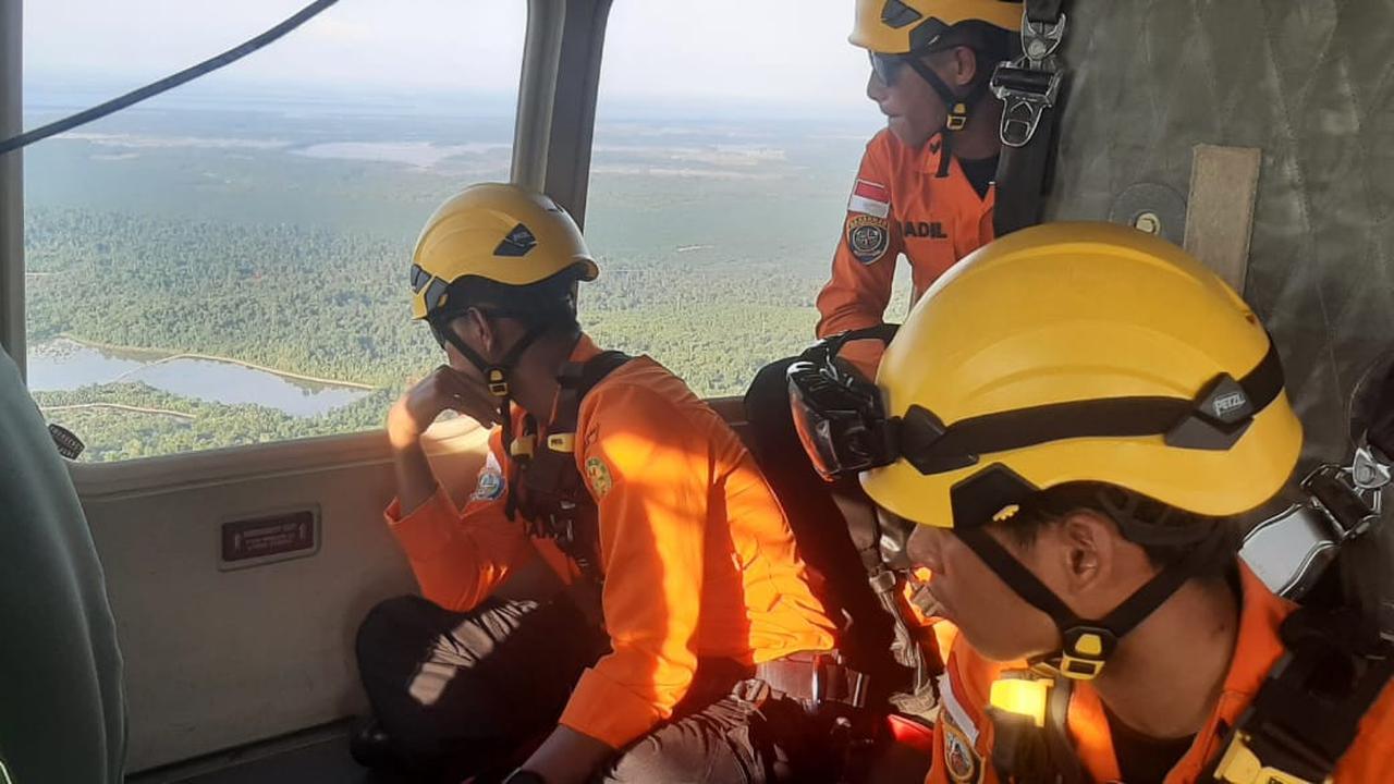 Tim SAR dan Satbrimob Polda Kalimantan Utara berhasil menemukan korban pesawat kargo Smart Air yang jatuh di Tarakan, Kalimantan Utara (Kaltara), yaitu sang pilot ditemukan selamat.