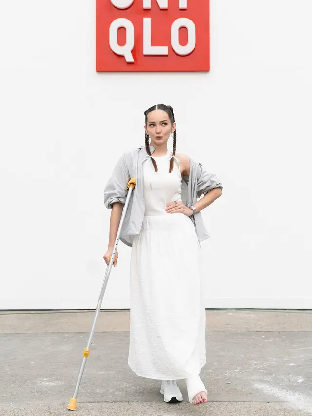 Tetap Stylish Meski Cedera Kaki, 6 Gaya Athleisure Enzy Storia di UNIQLO FITFEST 2025