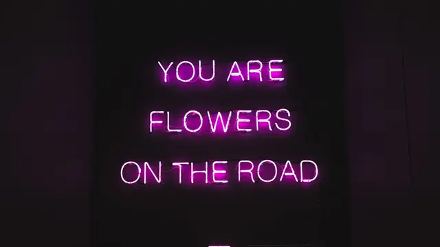 Kata Kiasan dalam Bentuk Majas