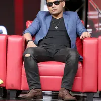 Awal tahun ini penyanyi Judika mendapat beberapa kebahagian. Pertama ia baru saja dikaruniai anak kedua. Dan kedua ia didaulat menjadi juri ajang pencarian bibit penyanyi. (Foto: Andy Masela/Bintang.com)