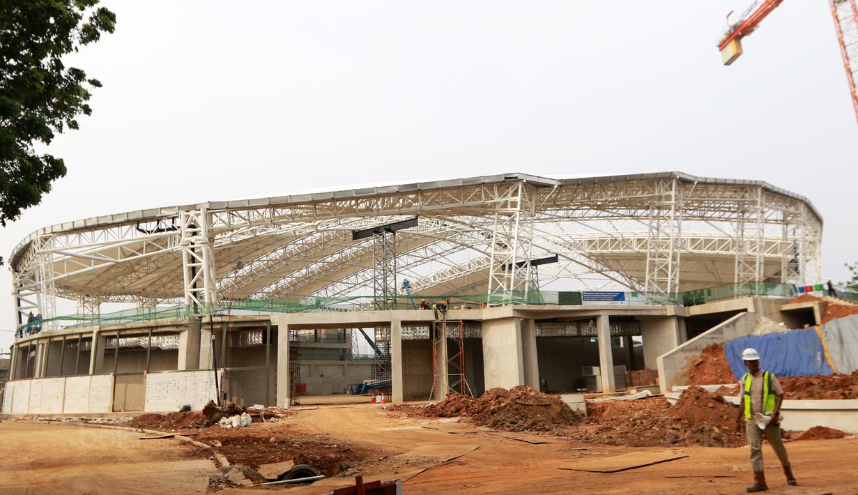 Venue Velodrome ditargetkan selesai pada bulan Juni 2018, venu ini berlokasi di Rawamangun, Jakarta Timur, (3/11/2017). Velodrome Akan di gunakan untuk Asian Games 2018. (Bola.com/Nick Hanoatubun)