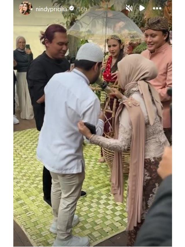 7 Potret Tamu Artis di Tasyakuran 7 Bulanan Mahalini, Lyodra Gandeng Randy Martin