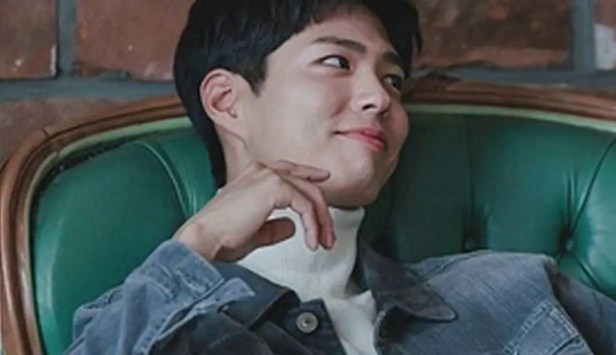 Aktor yang sedang naik daun ini memang menjadi idola siapapun. Terbukti saat Park Bo Gum mendapat dukungan dari seniornya saat menjalani syuting terakhir ‘Moonlight Drawn by Clouds’. (Instagram/Parkbogum)
