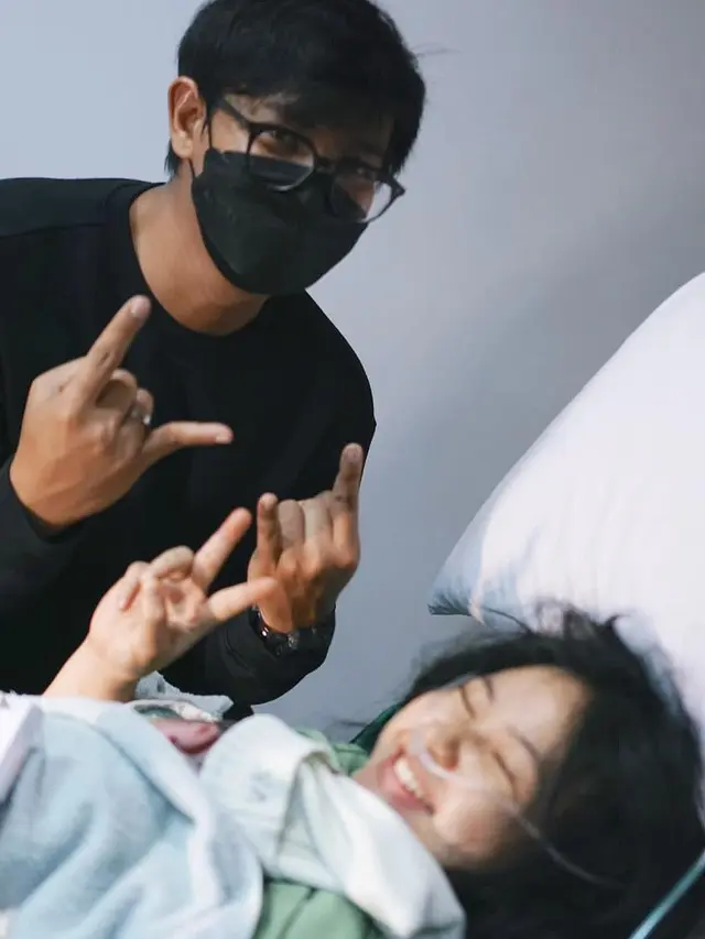 6 Potret Adinda Azani Usai Melahirkan Ini Curi Perhatian, Dianggap Bak ABG