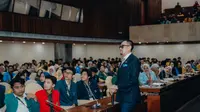 Wakil Ketua Komisi III DPR RI Ahmad Sahroni menyampaikan kuliah umum di depan 350 mahasiswa magang dari berbagai universitas di seluruh Indonesia. (Foto: Istimewa).