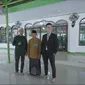 Habib Ja'far, perwakilan DKM Masjid Nurul Huda, dan Pendeta Marcel. (Foto: Istimewa)