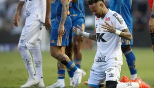 Neymar Isyaratkan Bisa Gantung Sepatu Setelah Kontraknya di Santos Tuntas