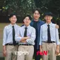 Song Il Kook dan tiga anak kembarnya. (tvN via Instagram/ youquizontheblock)